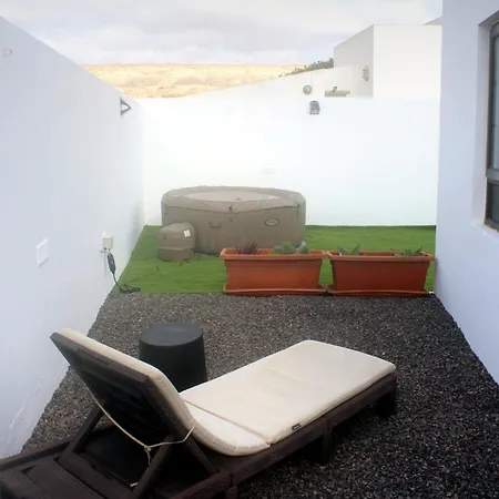 Casa Segunda * Tías